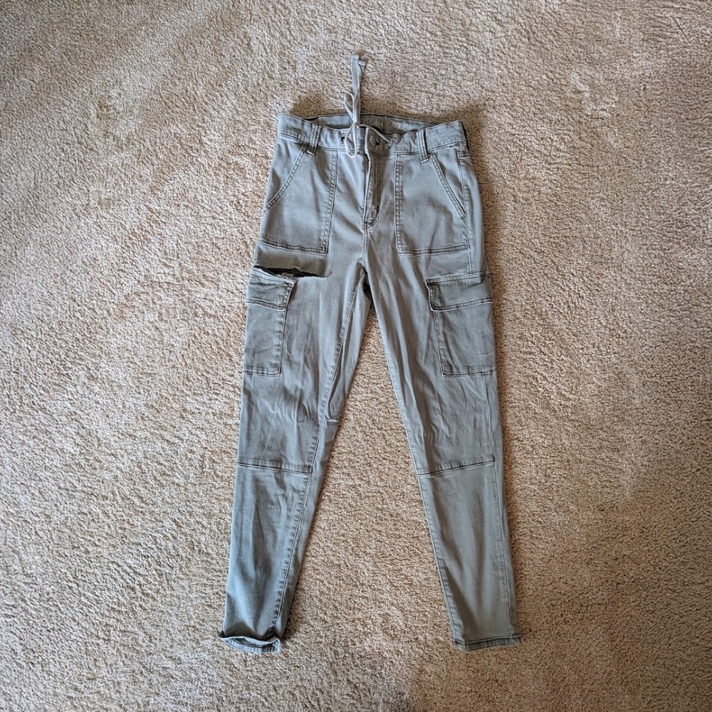 American Eagle Cargo Jegging Size 10 - Green
